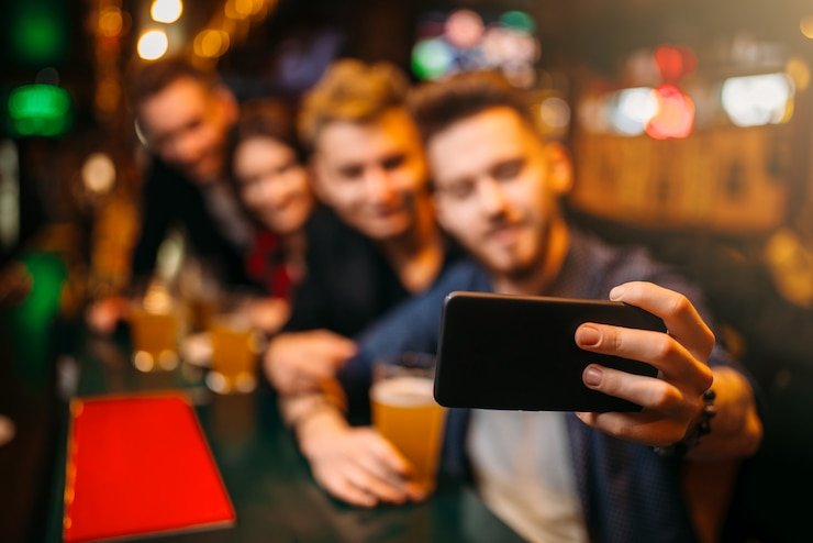 Kombinasi kartu poker dan pembayaran bonus di Texas Hold'em Bonus surga333